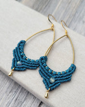 Load image into Gallery viewer, Labradorite Macrame Gemstone Earrings