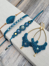 Load image into Gallery viewer, Labradorite Goddess Macrame Bracelet